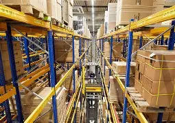 眼镜出口贸易的仓储集拼与装箱优化